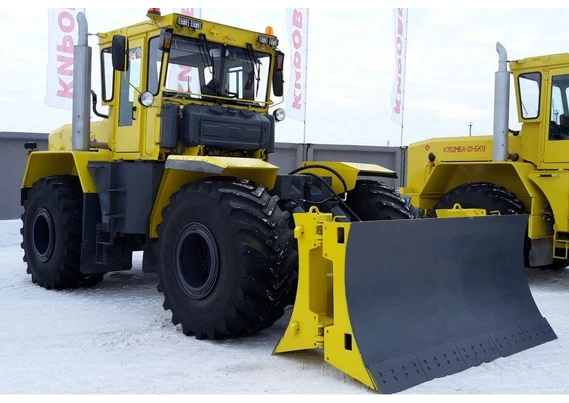 КИРОВЕЦ К-702МБА-01-БКУ